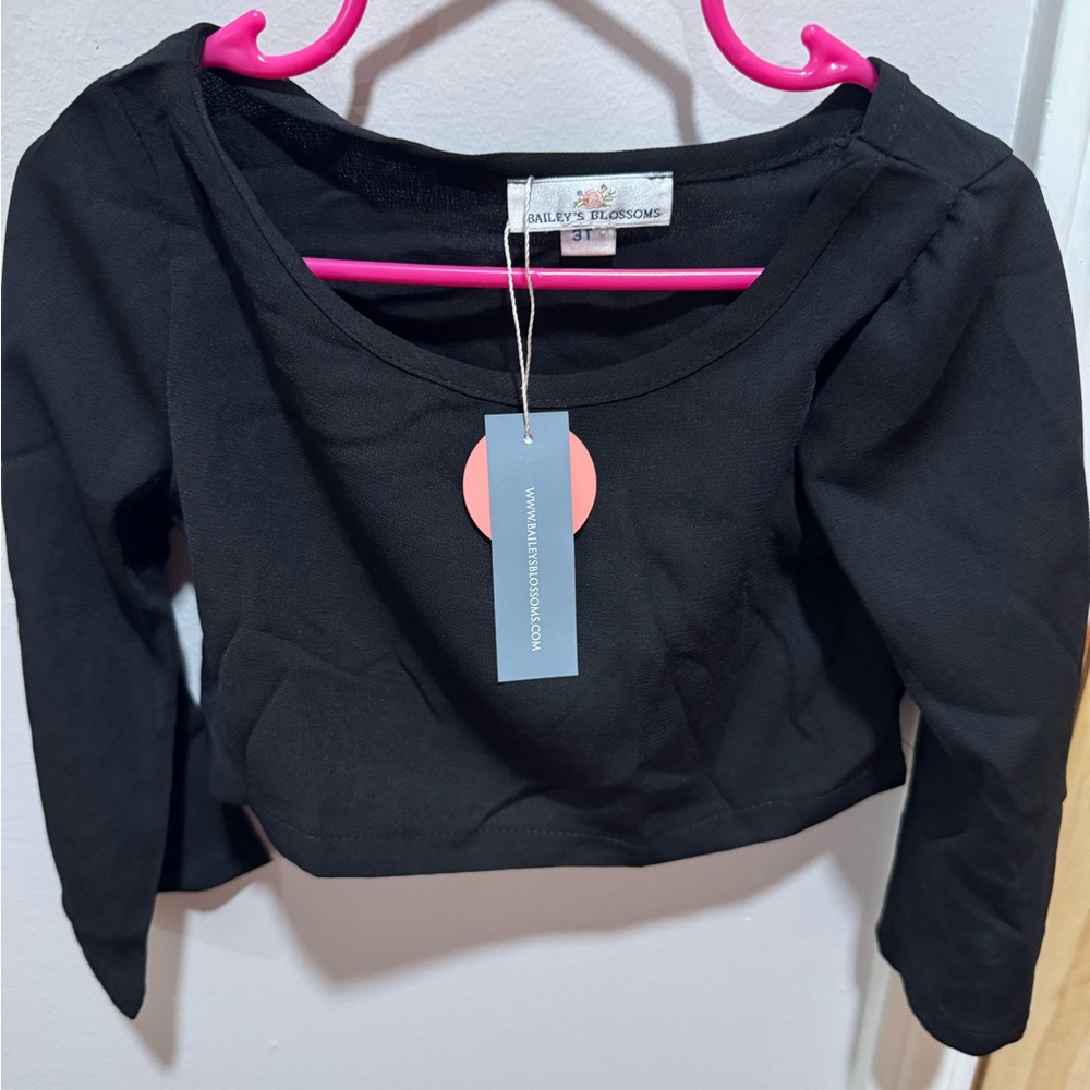 Bailey Blossoms 3T NWT Black Long Sleeve Crop Top